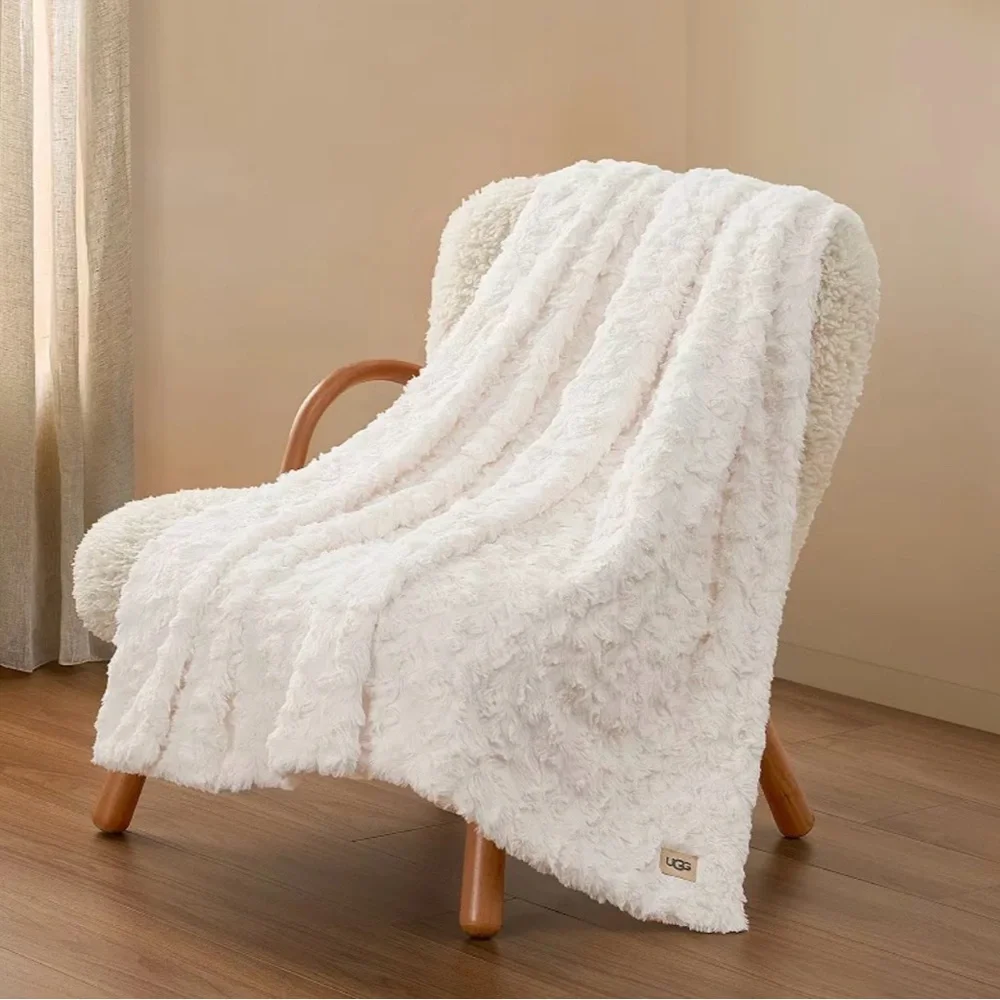 UGG Adalee Cozy Faux Fur Throw Natural White 50x70 NWT